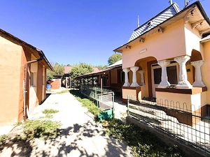 Gospodarie In Teslui | Teren 2700 mp | Casa+anexe - imagine 3