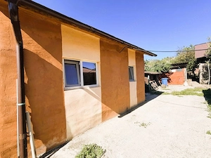 Gospodarie In Teslui | Teren 2700 mp | Casa+anexe - imagine 12