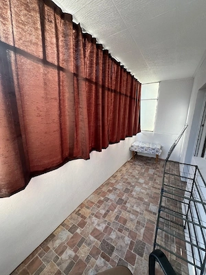 Închiriez apartament cu o cameră, utilat si mobilat, cu centrală proprie. - imagine 5
