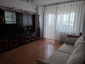 Apartament 3 camere de închiriat   1 Decembrie 1918, zona Piața Miniș - imagine 2