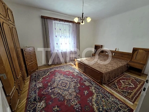 Casa individuala de vanzare cu teren 237 mp garaj in zona Lupeni Sibiu - imagine 4