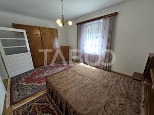 Casa individuala de vanzare cu teren 237 mp garaj in zona Lupeni Sibiu - imagine 17
