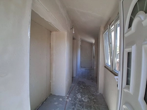 Casă luminoasă, complet renovată la interior, situată la granița cu Oradea - imagine 3