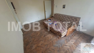Apartament 3 camere Craiovei etaj 3 4