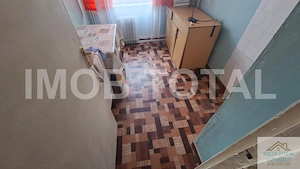 Apartament 3 camere Craiovei etaj 3 4 - imagine 4