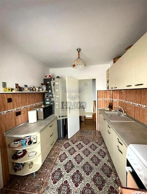 Apartament 2 camere cu balcon si pivnita zona Calea Dumbravii-CEC - imagine 4