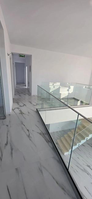 Clădire medicală modernă   cabinete de închiriat   Valea Adâncă, Iași - imagine 2