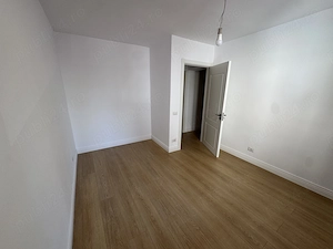 Vând Apartament 2 Camere Ultracentral   45 mp, Renovat Integral, Încălzire în Pardoseală - imagine 2