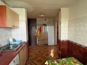 Apartament 3 camere decomandat -10 minute de metrou Aparatorii Patriei - imagine 10