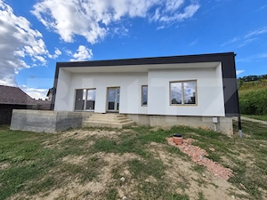 Casa de vanzare, 115 mp, zona Corunca - imagine 2