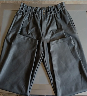 Pantaloni piele ecologică 