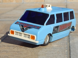 Jucarie microbuz RAF-2203 asistenta biciclete cu baterii RC fabricat Pskov URSS 1986 cu lipsuri