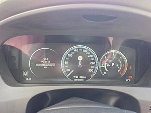 Jaguar F-PACE 2.0 Diesel AWD | 180 CP | Automat | 2018 | 130.000 km | British Racing Green - imagine 5