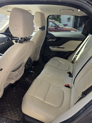 Jaguar F-PACE 2.0 Diesel AWD | 180 CP | Automat | 2018 | 130.000 km | British Racing Green - imagine 8