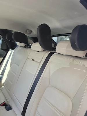 Jaguar F-PACE 2.0 Diesel AWD | 180 CP | Automat | 2018 | 130.000 km | British Racing Green - imagine 9