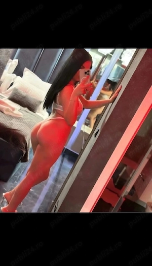 bruneta slim fac si deplasari hotel pensiune 