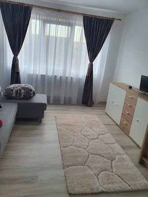 Apartament mobilat si utilat modern - imagine 2