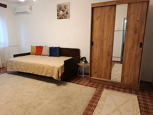 Inchiriez apartament 2 camere, cart. Sarari, Craiova