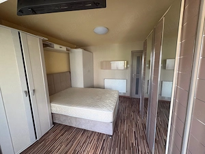Închiriez apartament 3 camere - imagine 4