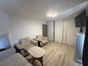 Închiriez apartament 3 camere - imagine 2