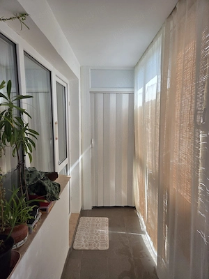 Vand apartament 4 camere zona aleea Negoiu