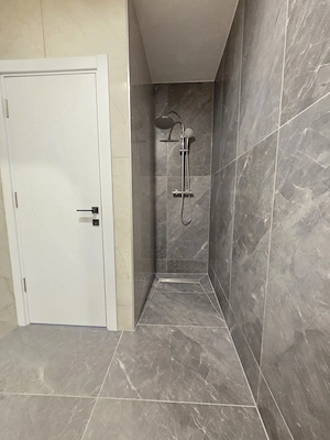 Apartament 2 camere   bloc MELCHISEDEC IMPECABIL loc parcare - imagine 13