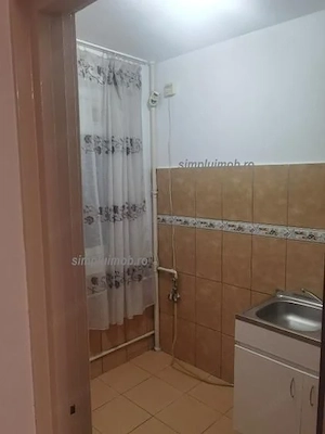 Garsonieră  Aparatorii Patriei Etaj Intermediar - imagine 5