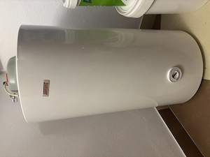 Vând boiler electric Junior aproape nou,stare foarte bună,80L
