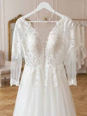 rochie de mireasa, bolerou, voal, halat, crinolina