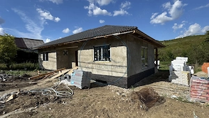  Casă de vânzare | 4 camere | 2 băi | 500 mp teren | JELNA  - imagine 7