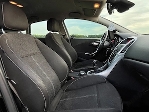 Opel Astra J Cosmo 1.6 benzină 2010  - imagine 4