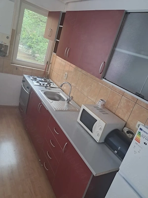 Apartament et 1 de vânzare  - imagine 8