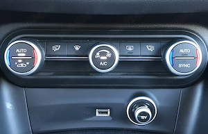 Alfa Romeo Stelvio 2.2 16V AT8 Q4 Business - imagine 16