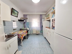 Apartament cu 3 camere, 55 mp utili  | Etaj 1, balcon si beci– Zona Mioritei - imagine 7