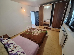 Apartament 2 camere decomandat zona Narcisa - imagine 3
