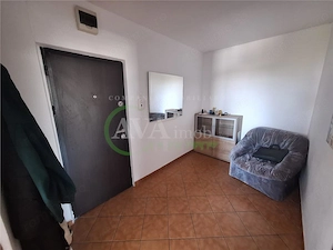 Apartament 2 camere decomandat zona Narcisa - imagine 8