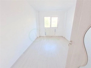 Apartament 3 decomandate, etaj 1, renovat, zona Ura - imagine 18