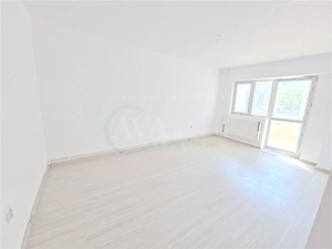 Apartament 3 decomandate, etaj 1, renovat, zona Ura - imagine 12