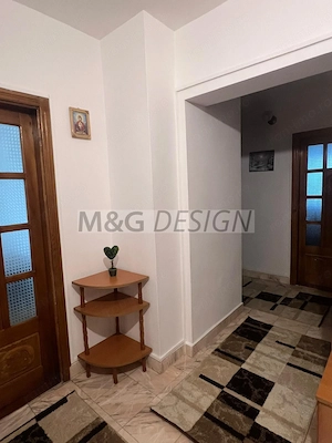 Inchiriez 3 camere decomandate zona Complex - imagine 13