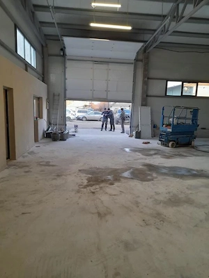 Hala cu 600 mp utili, 4 incaperi de birouri - Mehala - imagine 11