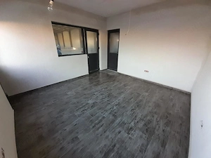 Hala cu 600 mp utili, 4 incaperi de birouri - Mehala - imagine 8
