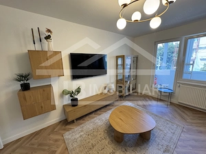 Apartament cu 2 camere, 55 mp, decomandat, Zona UMFST - imagine 2