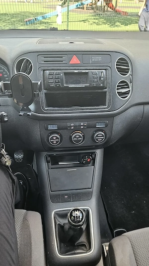 Volkswagen Golf 5 Plus 2006 1.6 Benzina - imagine 8