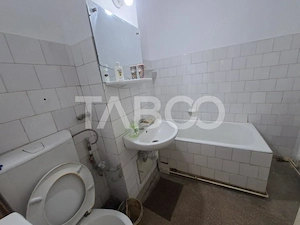 Apartament decomandat de vanzare 2 camere etaj 1 Calea Dumbravii - imagine 10