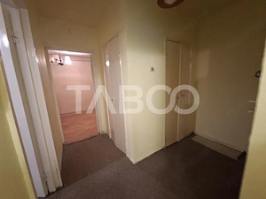 Apartament decomandat de vanzare 2 camere etaj 1 Calea Dumbravii - imagine 3