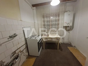Apartament decomandat de vanzare 2 camere etaj 1 Calea Dumbravii - imagine 4