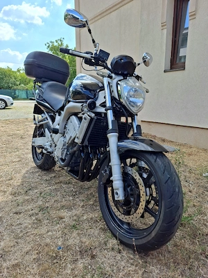 yanaha FZ6 N 2004