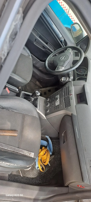 Vand piese de opel Astra H 1.7  - imagine 4