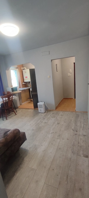 Închiriez apartament 2 camere  - imagine 4
