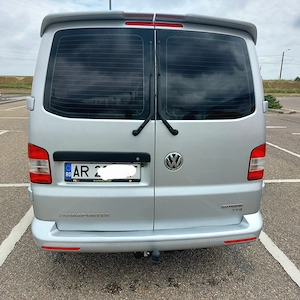 Vând Volkswagen Transporter T5 an 2015 - imagine 2
